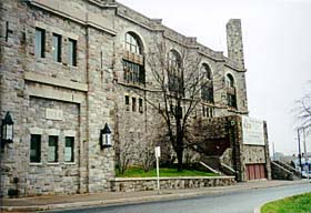 [photo, Fifth Regiment Armory, Baltimore, Maryland]